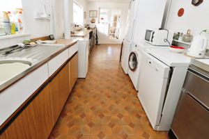 COLCHESTER ROAD- click for photo gallery